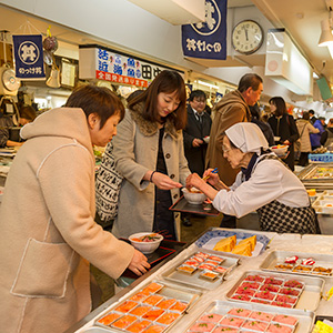 元祖 青森のっけ丼市場内